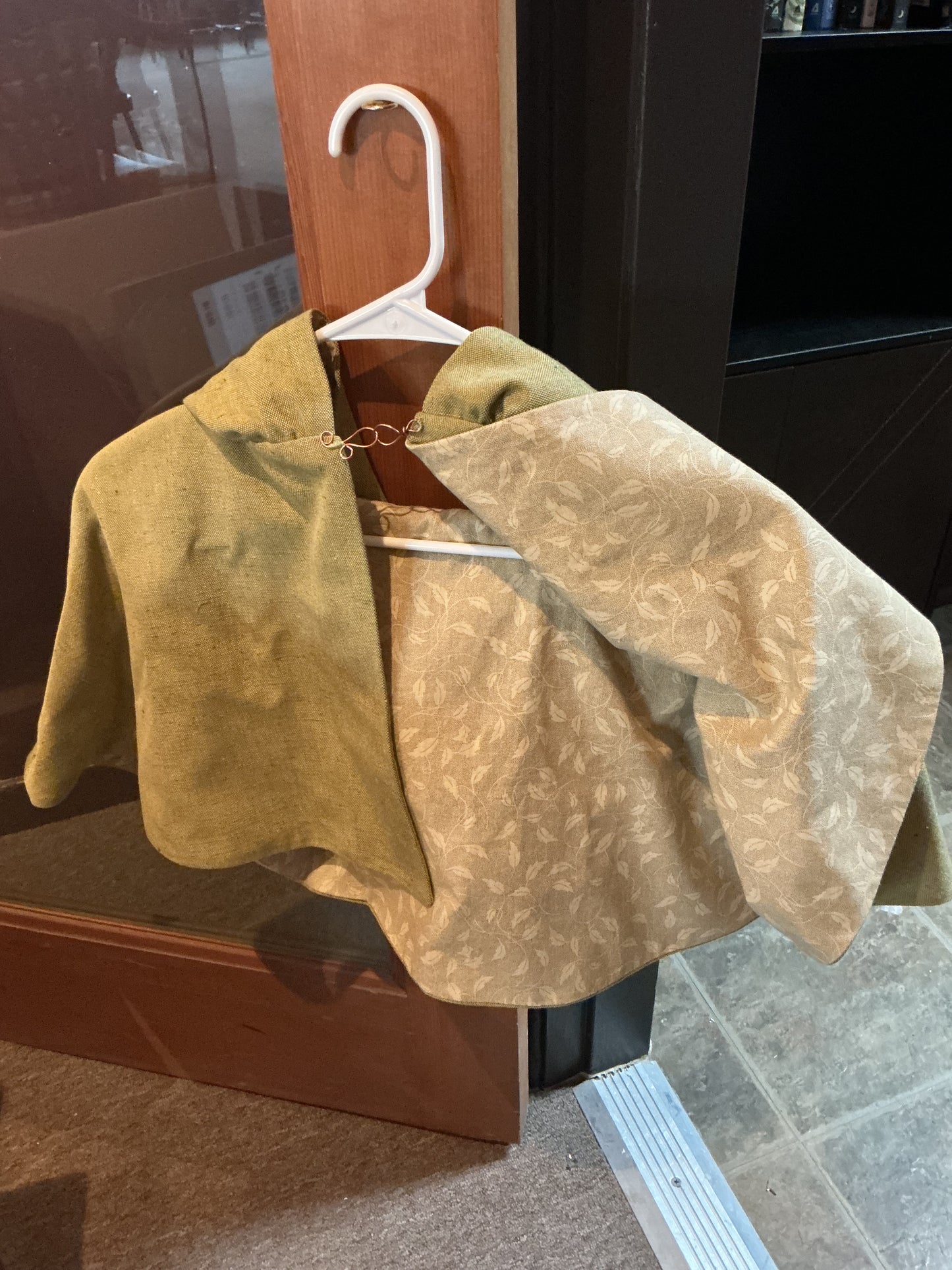 capelet with hood