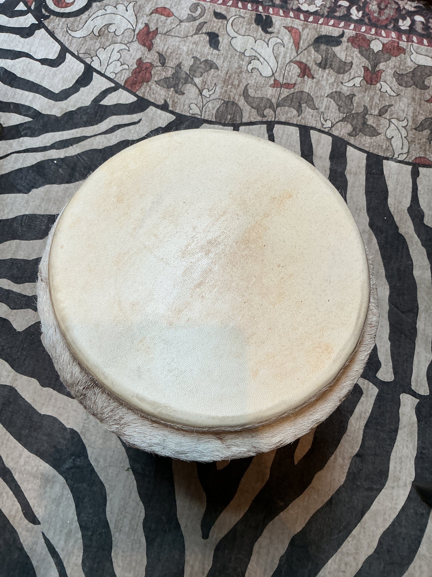 Fur Lined Djembe with DrumSkull Case