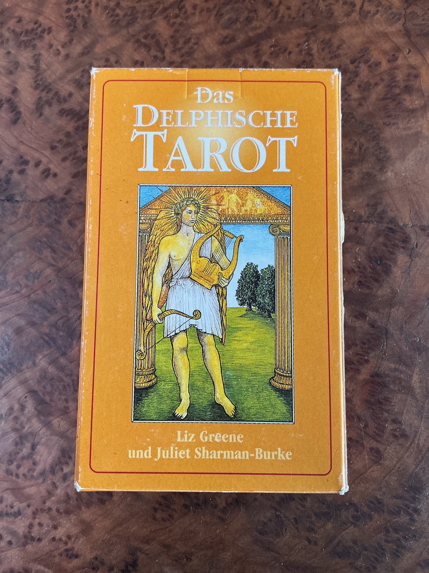 Das Delphische Tarot by Liz Greene and Juliet Sharman-Burke