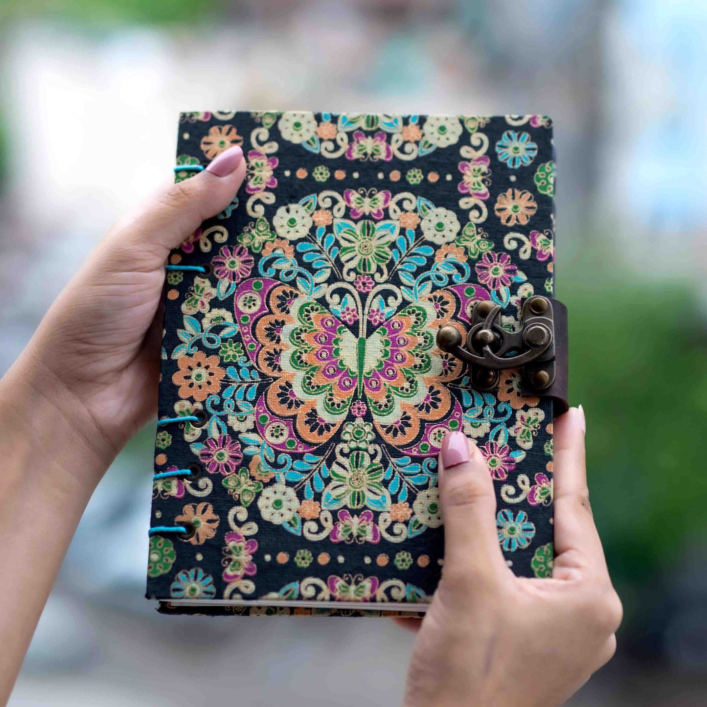 Butterfly Journal with Lock - Sketchbook Unruled 