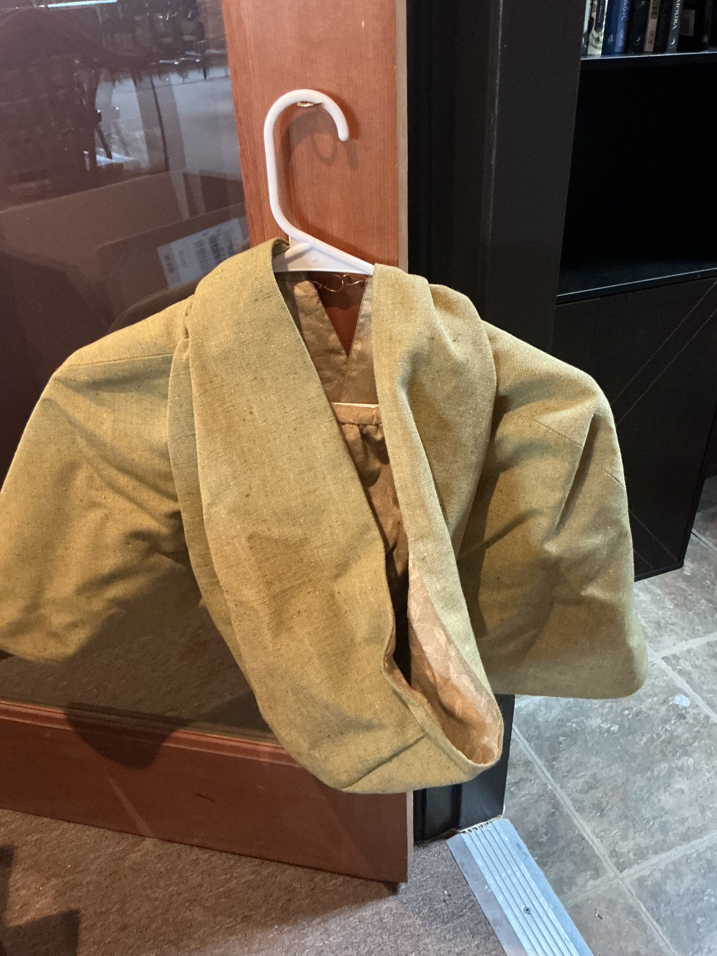 capelet with hood