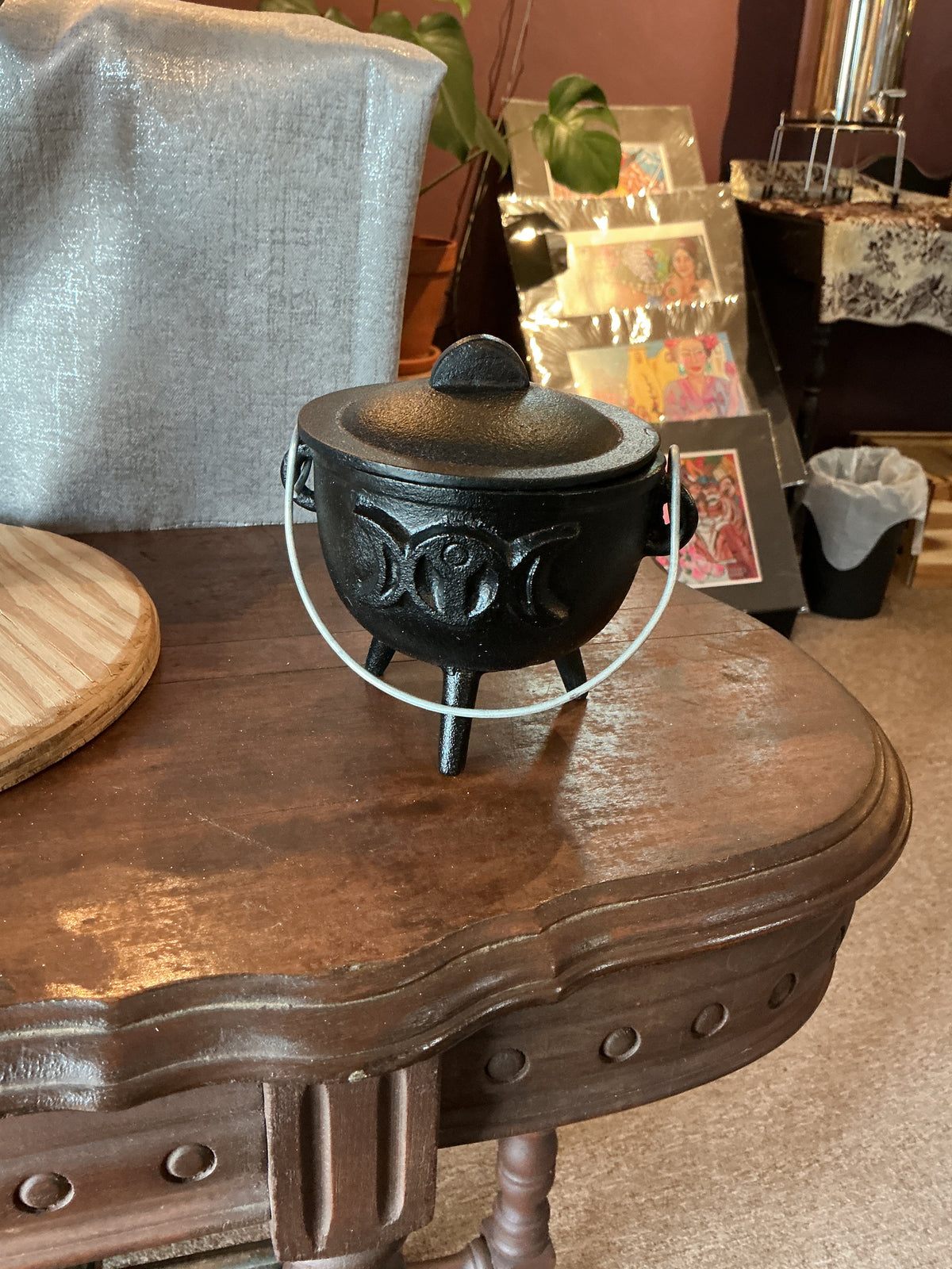 Cast Iron Cauldrons