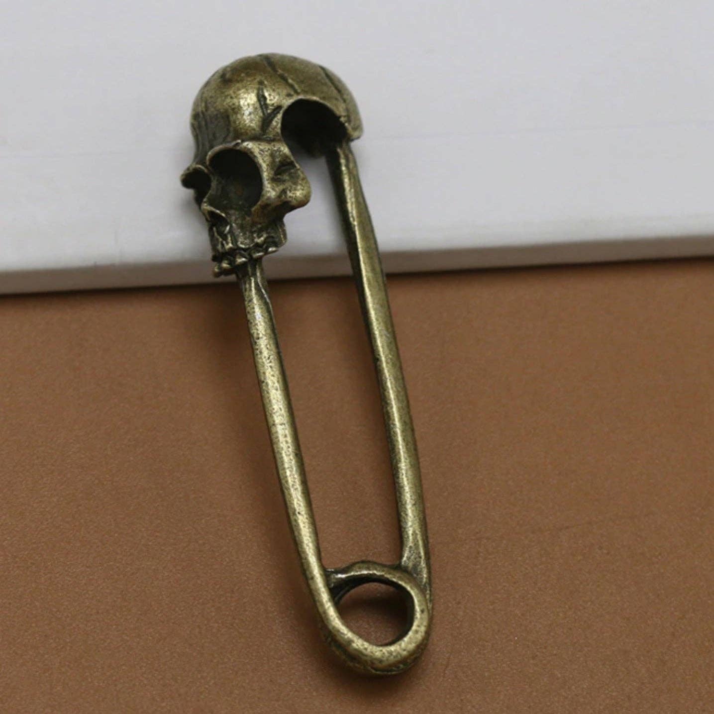 Skull Decorative Pin