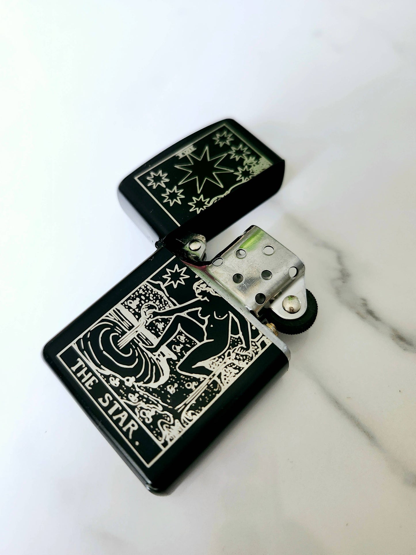 The Star Tarot Engraved Flip Top Metal Windproof Lighter